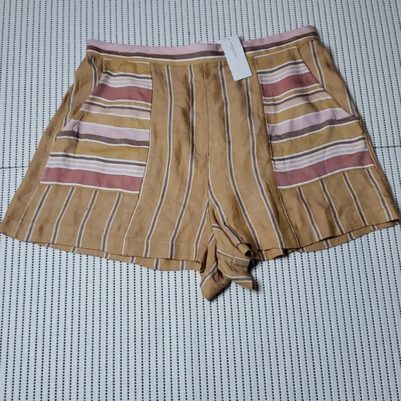 American Eagle Outfitters Pants - American Eagle High Waist Stripped Short Size L